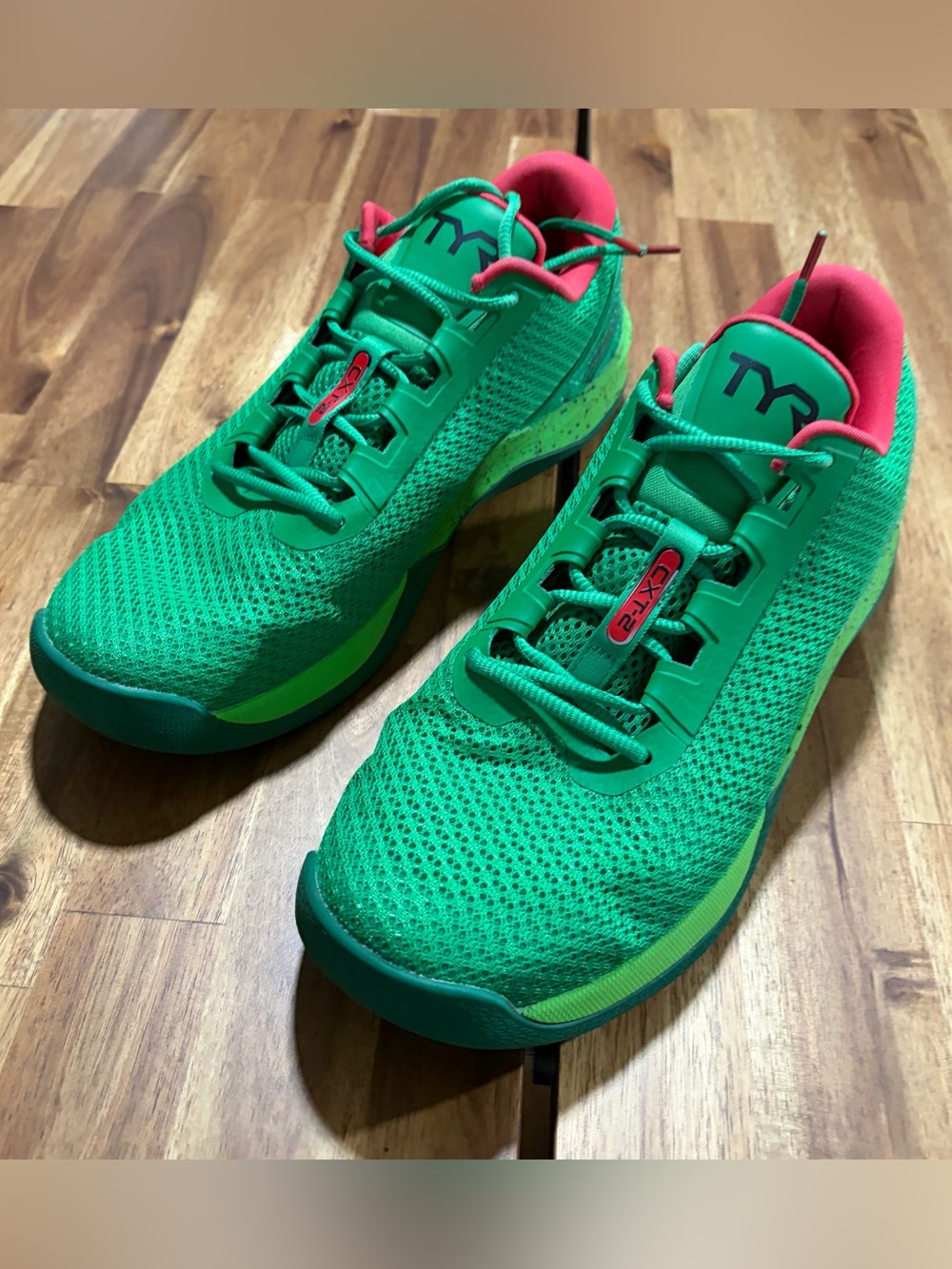 TYR CXT-2 Trainer Green Athletic Sneakers Size US 10.5 Men / 12 Women